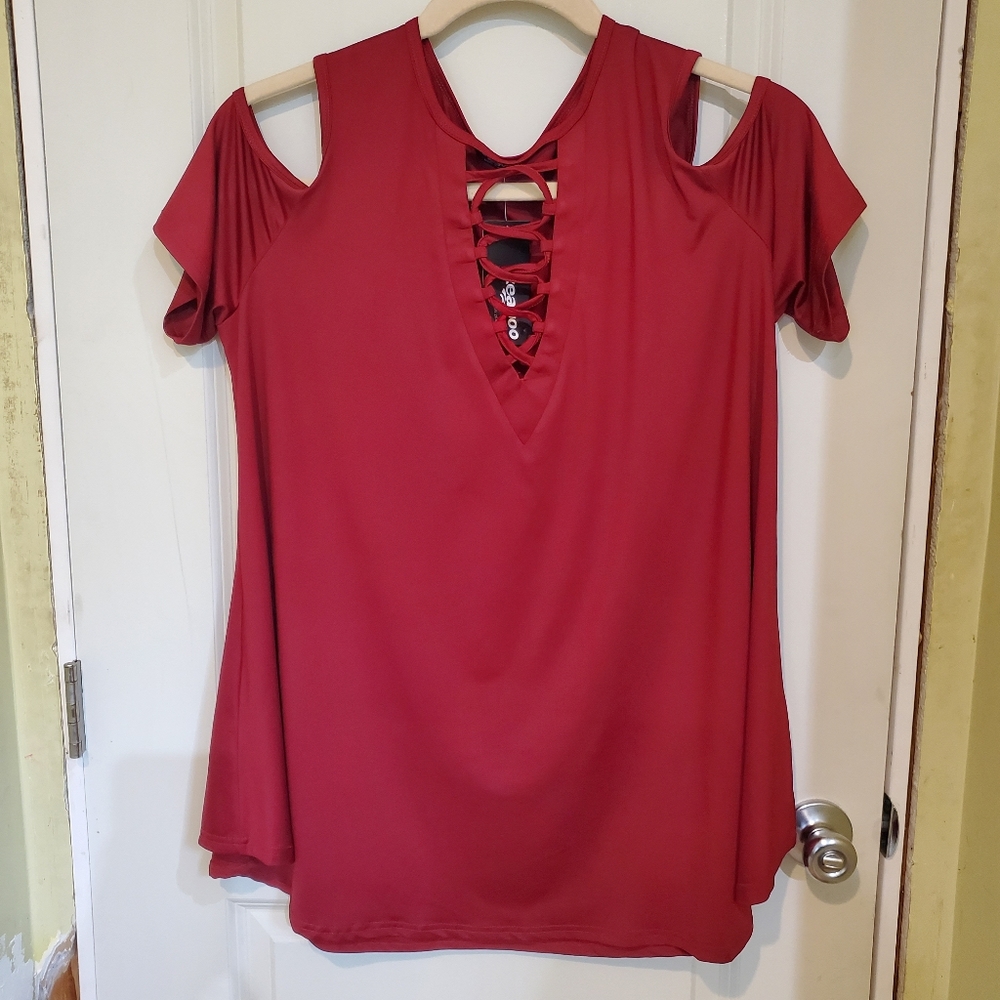 Zeagoo Deep Red Cold Shoulder Top
